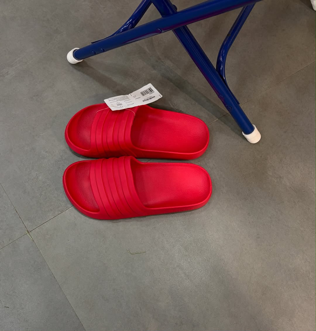 PREMIUM ADIDAS SLIDES