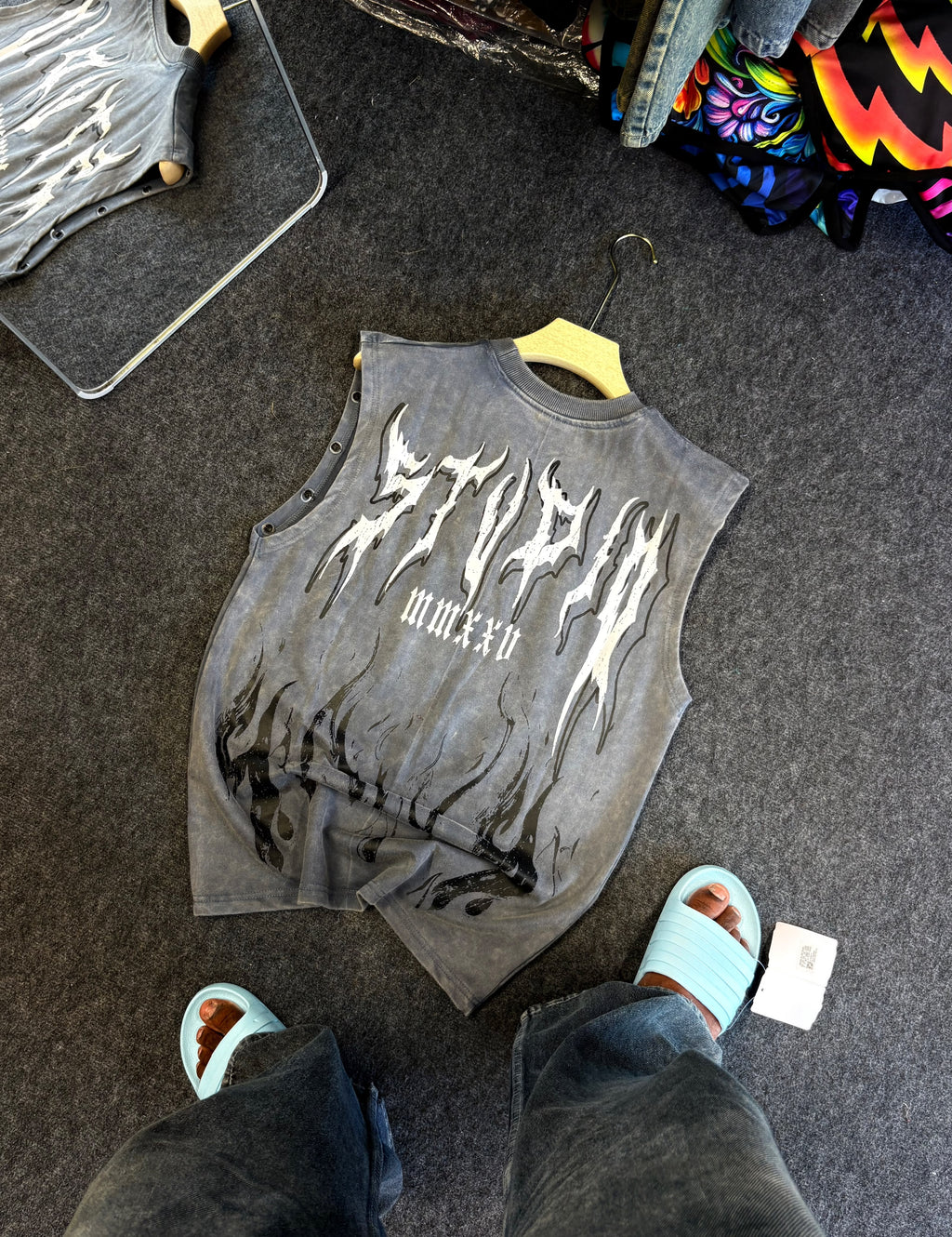 IMP SLEEVE LESS TEE'S